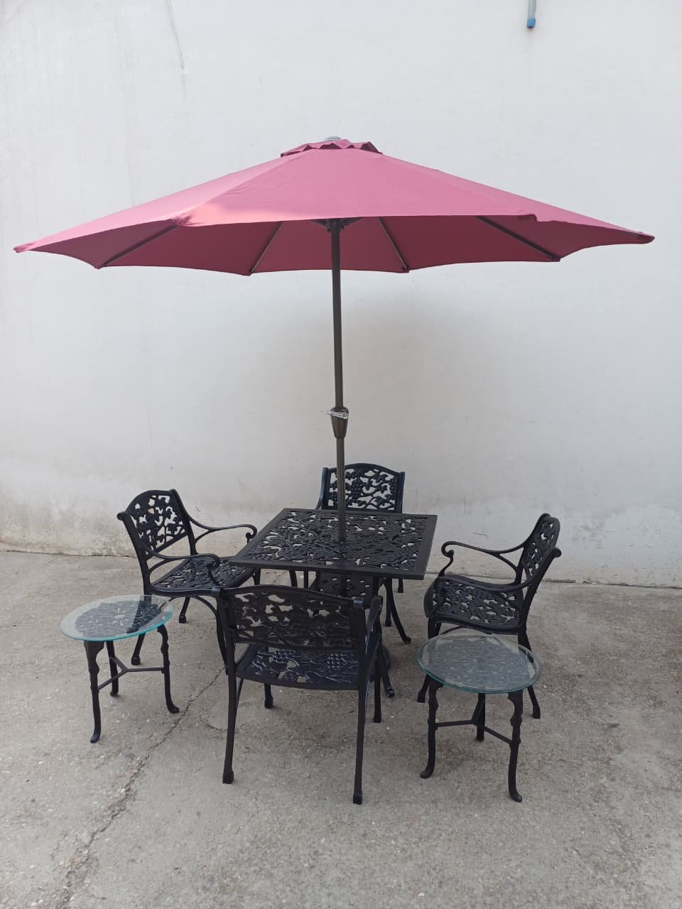 Central Pole Umbrella