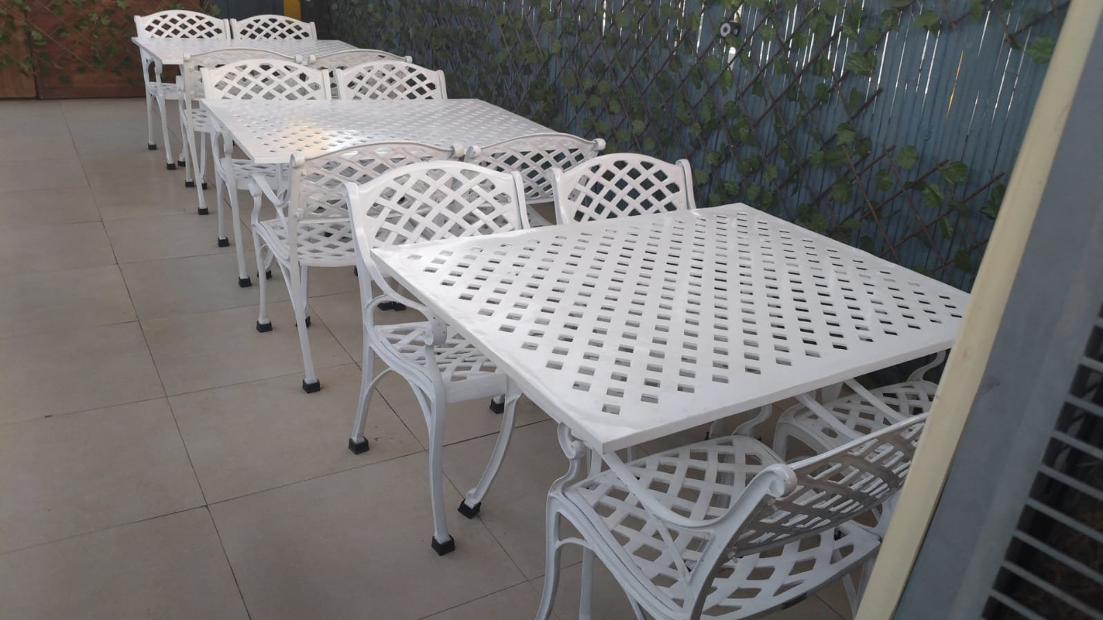 Majestic Cast Aluminium Table Set - Image 2