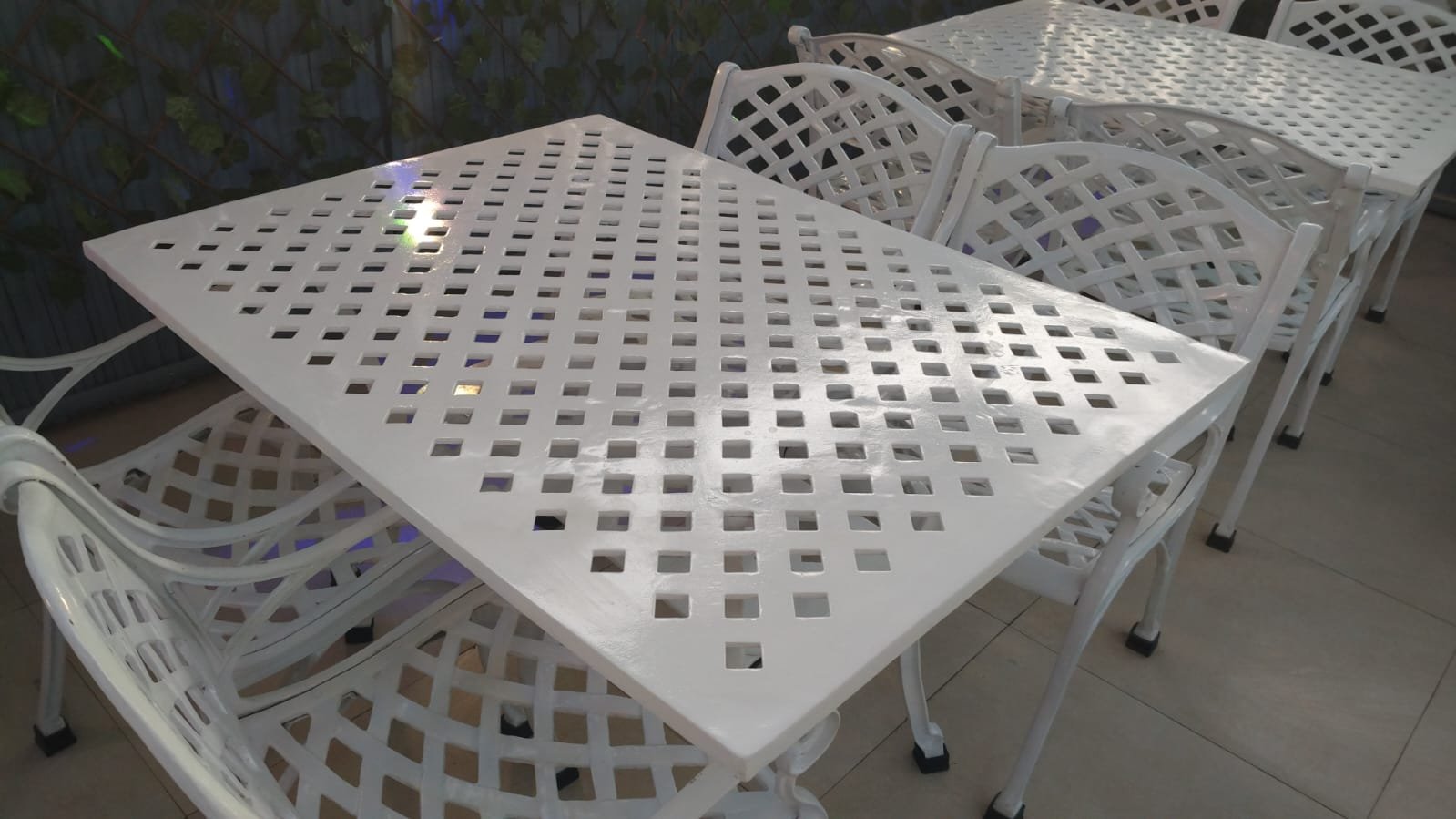 Majestic Cast Aluminium Table Set